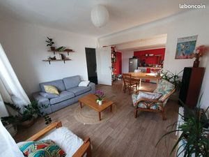 T3 Rd point de Rennes 60m2 très ensoleillé proche commerces  Bus directs centre-ville  Fac