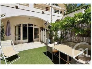 Appartement Studio à vendre - 1 pièce - 31 m2 - La Croix Valmer - 83 - PROVENCE-ALPES-COTE