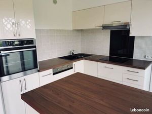 T2 meublé – 39 71 m² – 9ᵉ et dernier étage – Ascenseur – Disponible mi-janvier