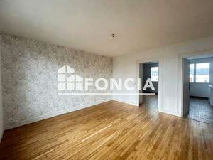 Location Appartement 4 pièces à Nantes (44000) : à louer 4 pièces / 64m² Nantes