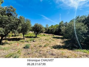 Vente terrain 1244 m² à Les Arcs (83460)  172 000 €