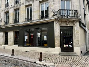 Vente locaux professionnels 102 m² à Laon (02000)  74 400 €