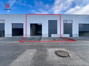 Surface industrielle à louer à Rue du Rucher C 37 Fontaine-l'Évêque (VBD63747)