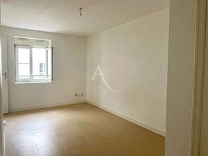 Location Appartement 3 pièces à Angers Centre (49000) : à louer 3 pièces / 55m² Angers Cen