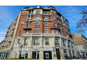 Location appartement  84.68 m² T-5 à Enghien-les-Bains  1 850 €