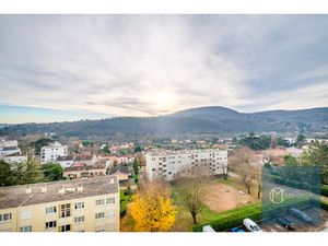 FONTAINES-SUR-SAONE CENTRE - Joli T3 de 58 m2 en dernier éta