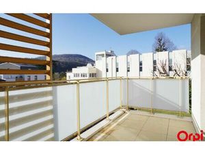 Location appartement  70.18 m² T-3 à Fontaines-sur-Saône  1 076 €