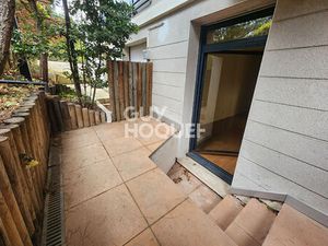 Studio avec parking et cave