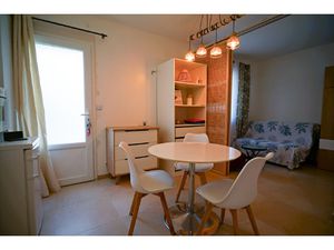 STUDIO MODERNE COEUR DE VILLAGE