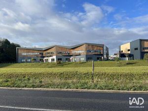 Location Local d'activités 912 m²