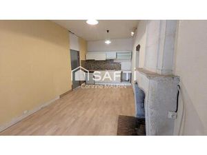 Rare sur le secteur : immeuble 3 niveaux à réinventer pour forte rentabilité.