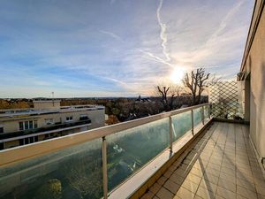 MAISONS-LAFFITTE - Studio de 36 M² avec Terrasse de 10M² - Cave et Parking extérieur