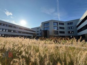 Bien professionnel à louer à Zwijnaarde € 3.230 (LIIDR) | Zimmo