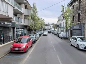 A Louer / Rue Longjumeaux