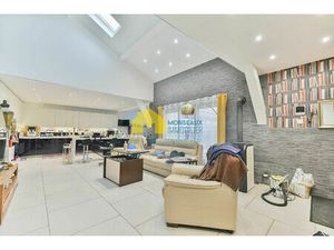 Maison Linas 6 pièce(s) 213 m2