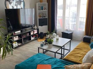 T2 rénové avec balcon/parking/cave