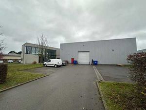 Ensemble semi-industriel de 925m²