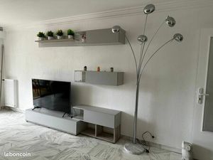 Spacieux T2 avec deux terrasses  proche mer  et cuisine équipée