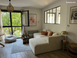 Direct propriétaire : Grand T2 neuf vue dégagée + parking centre Aix