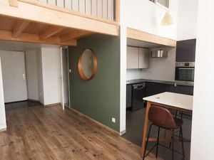 Appartement loft 67m² centre-ville Millau