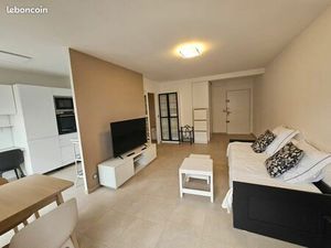 Studio 1 pièce 32 m²