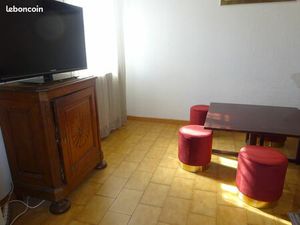 895 cc appart t3 meuble avec grande terrassee