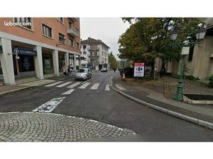 T4 entièrement rénové dispo mars 2026