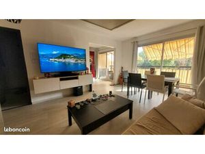 Studio (31m2) MEUBLÉ / ÉQUIPÉ + parking privé