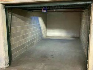 Loue garage box fermé Lyon 3e secteur tribunal angle rue de Crequi et rue Servient