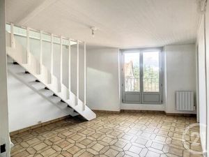 Appartement F2 à louer - 2 pièces - 56 10 m2 - Riom - 63 - AUVERGNE