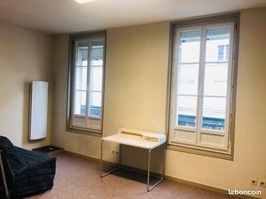 Grand studio rue Hoche à Angers