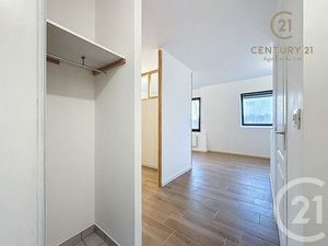 Appartement Studio cabine à louer - 2 pièces - 28 95 m2 - Champs Sur Marne - 77 - ILE-DE-F