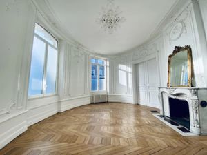 Location locaux professionnels 6 pièces 115 m² à Amiens (80000)  1 350 €