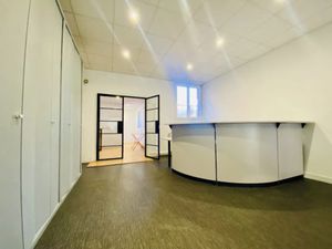 Location locaux professionnels 96 m² à Amiens (80000)  1 650 €