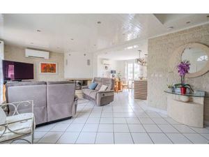 Maison Noisy-le-Grand 110 m² T-5 à vendre  550 000 €