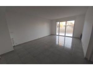 Location appartement  m² T-3 à Cogolin  927 €