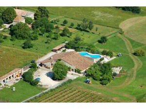 Propriete B&B Et 13Ha De Prairie