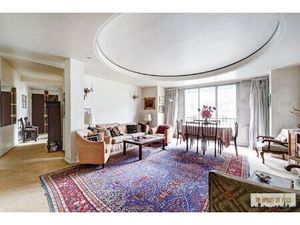 4 pièces très clair en étage élevé  balcon  vue dégagée.