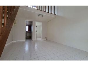 Location appartement  m² T-2 à Viglain  380 €