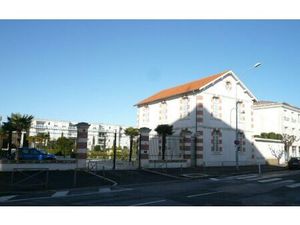 Location stationnement  20 m² T- à La Rochelle  185 €
