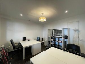 Local commercial Paris 47 m2