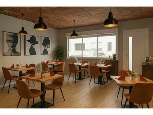 Local commercial centre-ville de Royan  200m de la plage / investissement locatif