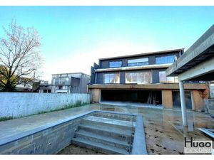 BORDEAUX- COURS DU MARECHAL GALLIENI- MAISON 600M2 AVEC UN GRAND TERRAIN DE 1150M²- A VOS 