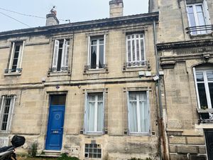 Echoppe pierre 85m2 2 chambres + bureau avec extérieur Quart