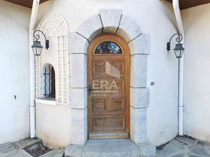 Maison de style située dans un quartier résidentiel très recherché à Gap.