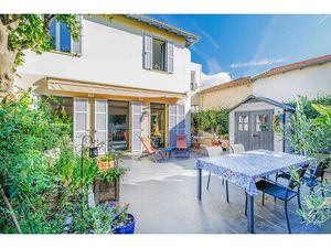 Maison rénovée dans le village de Saint-Jean-Cap-Ferrat