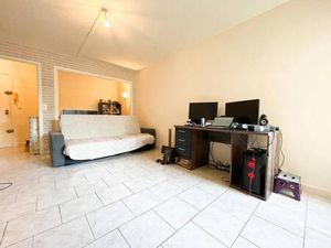 SAINT LAURENT DU VAR / CENTRE-VILLE - Studio vide - 654€/mois cc