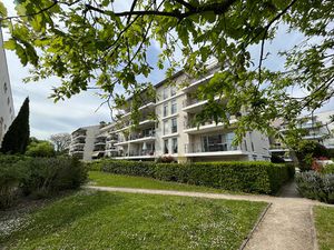 CENTRE  DS RESID STANDING 2000  BEAU 96.70M²  SEJOUR S/ BALCON SUD  CUISINE AGENCEE  3 CHA