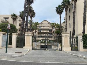 HYERES GARAGE - fermé