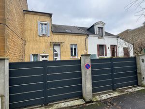 Maison rénovée de 91 m2 SH avec jardin et garage proche des commerces
